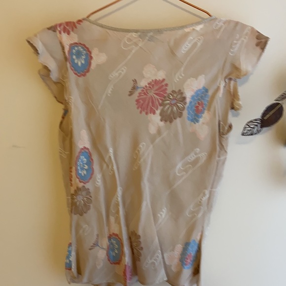 Women’s summer short sleeved blouse. - Picture 4 of 4